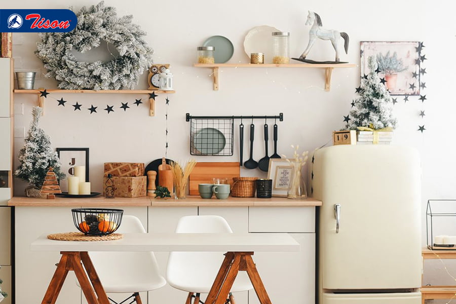 Màu sơn nội thất mùa Giáng Sinh màu kem Dirty White 3-12-2 cho phòng bếp giúp không gian ấm áp hơn